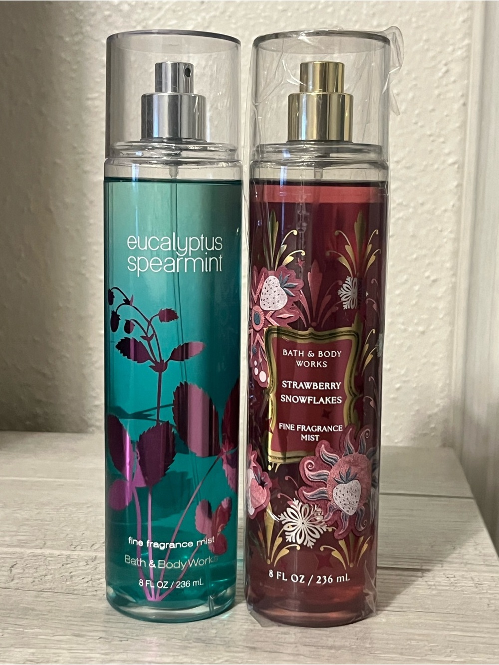 Bath & Body Works Eucalyptus Spearmint -Strawberry Snowflakes